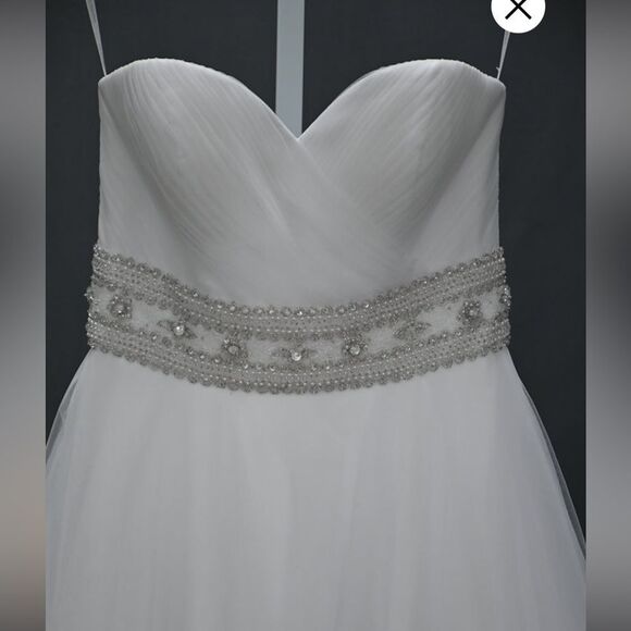 $2,000 Oleg Cassini Strapless Wedding Dress with Beading A-line - Picture 7 of 7